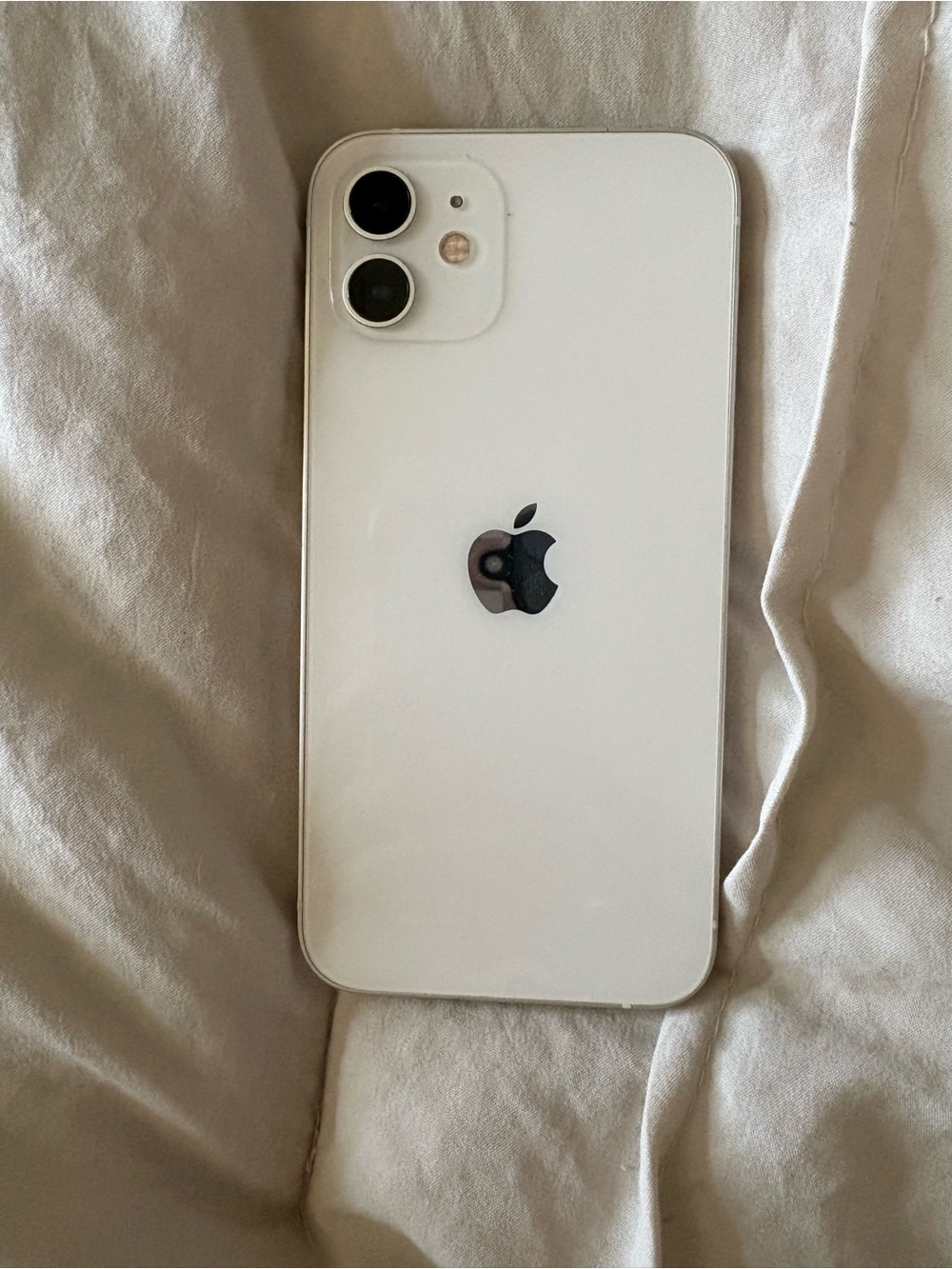 Apple iPhone 12 - 256mb unlocked